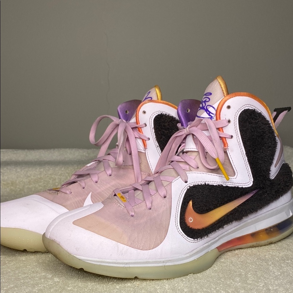 Nike Lebron 9 'Regal Pink' Sneakers in Pink and Velvet Brown (US 11.5)
